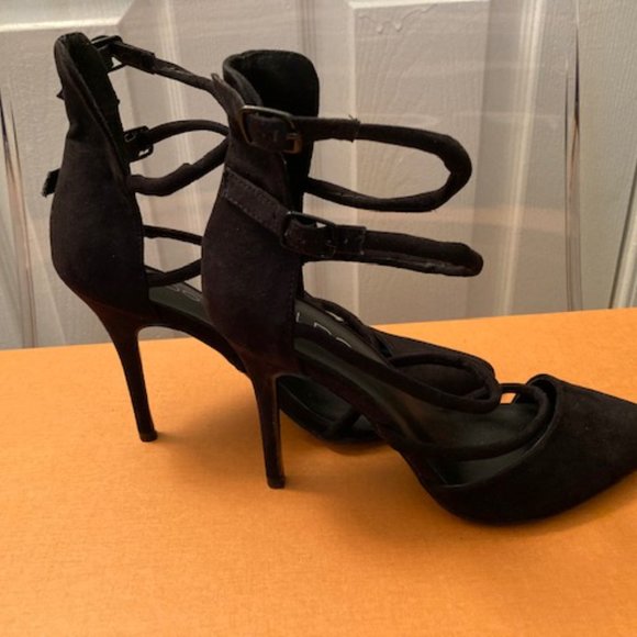 Aldo Black Strapped Heels - Picture 4 of 6